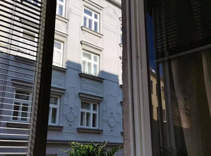 Апартаменти Alpha 7min To The Centar Відень